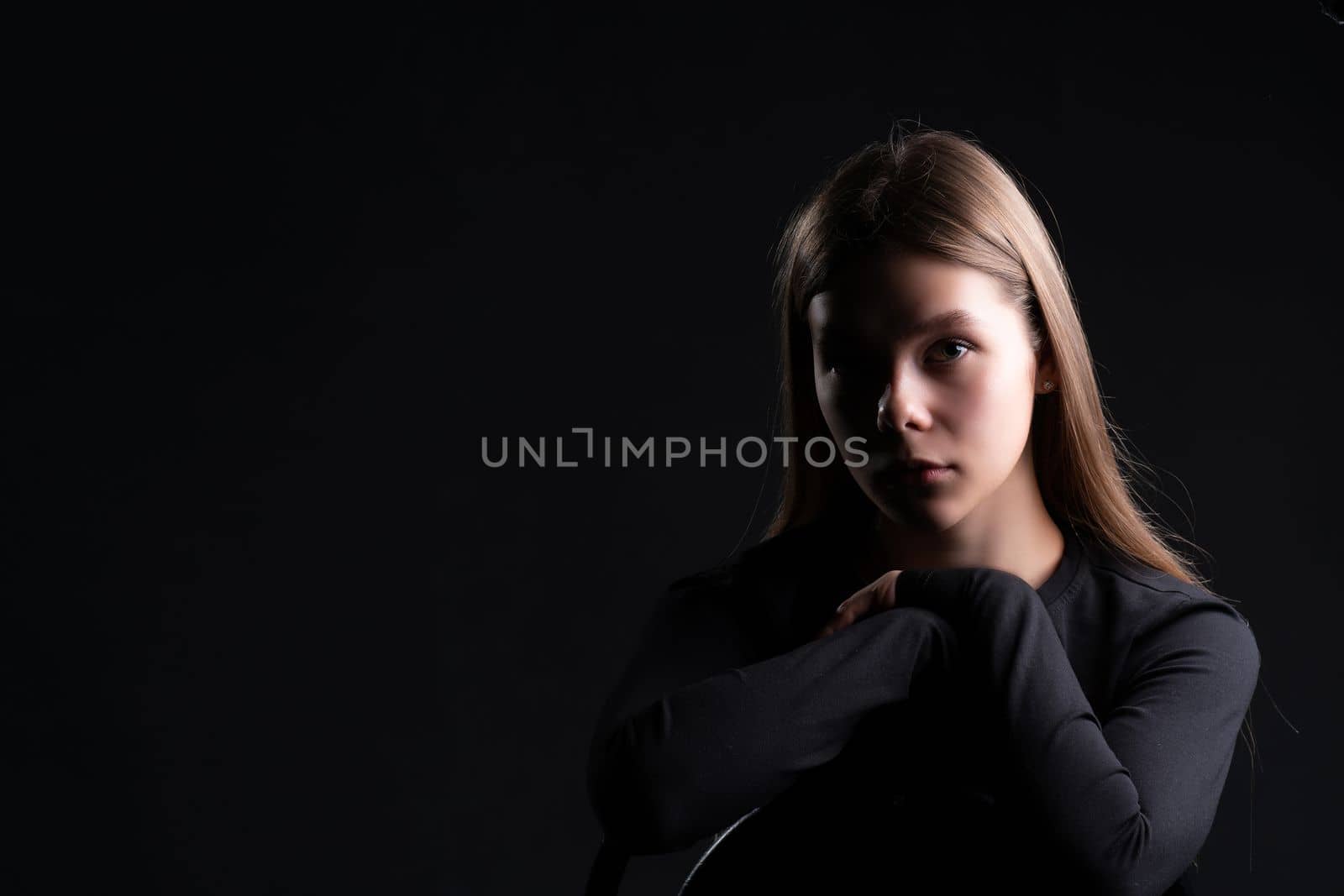 studio barefoot black female chair girl model woman beauty beautiful young style background by 89167702191