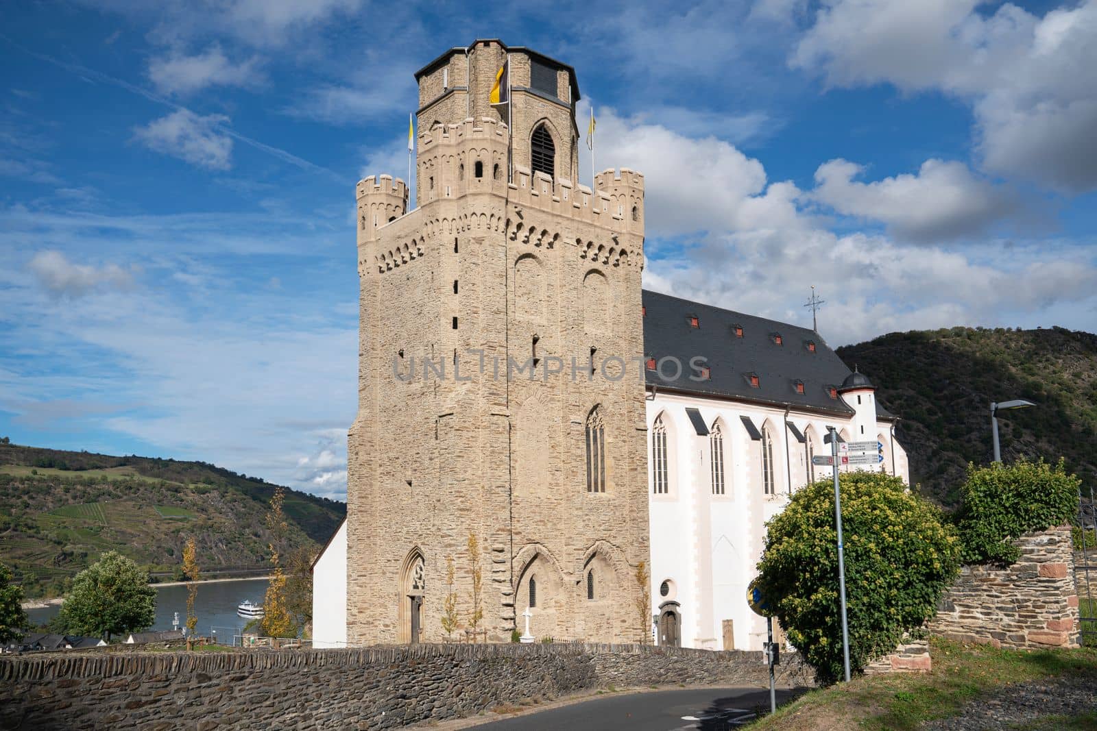 Parish church, Oberwesel, Germany by alfotokunst