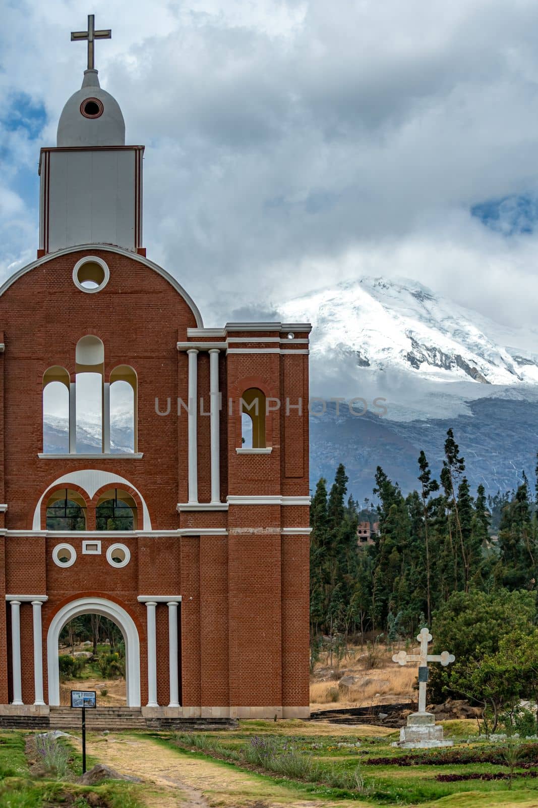 the cities of Yungay and Huaraz buried by an avalanche from Mount Huascaran in 1970 by Edophoto