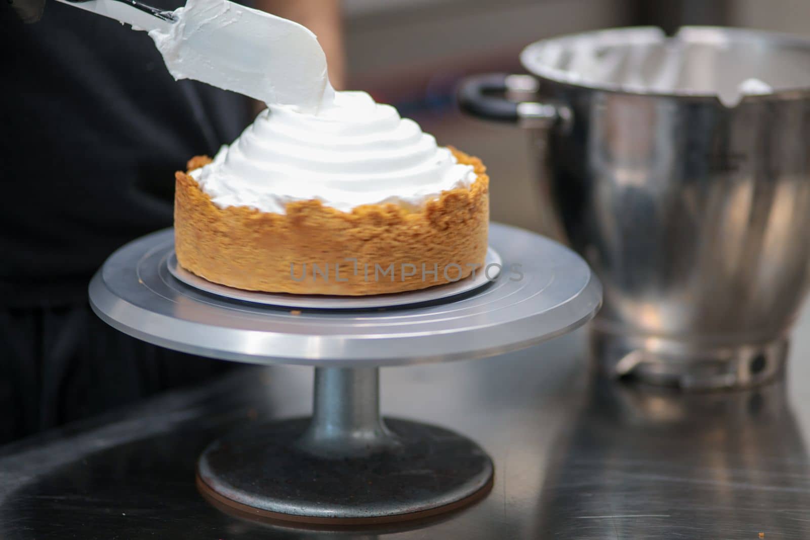 catering chef preparing key lime pie in pro kitchen