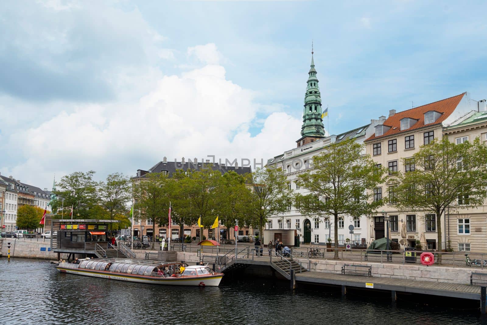 Frederiksholms Kanal in Copenhagen, Denmark by sergiodv