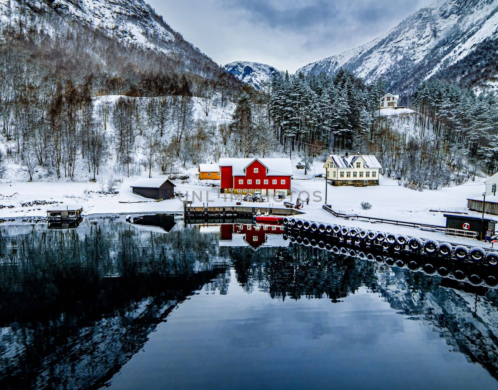 Scenery norvegian landscape by tan4ikk1