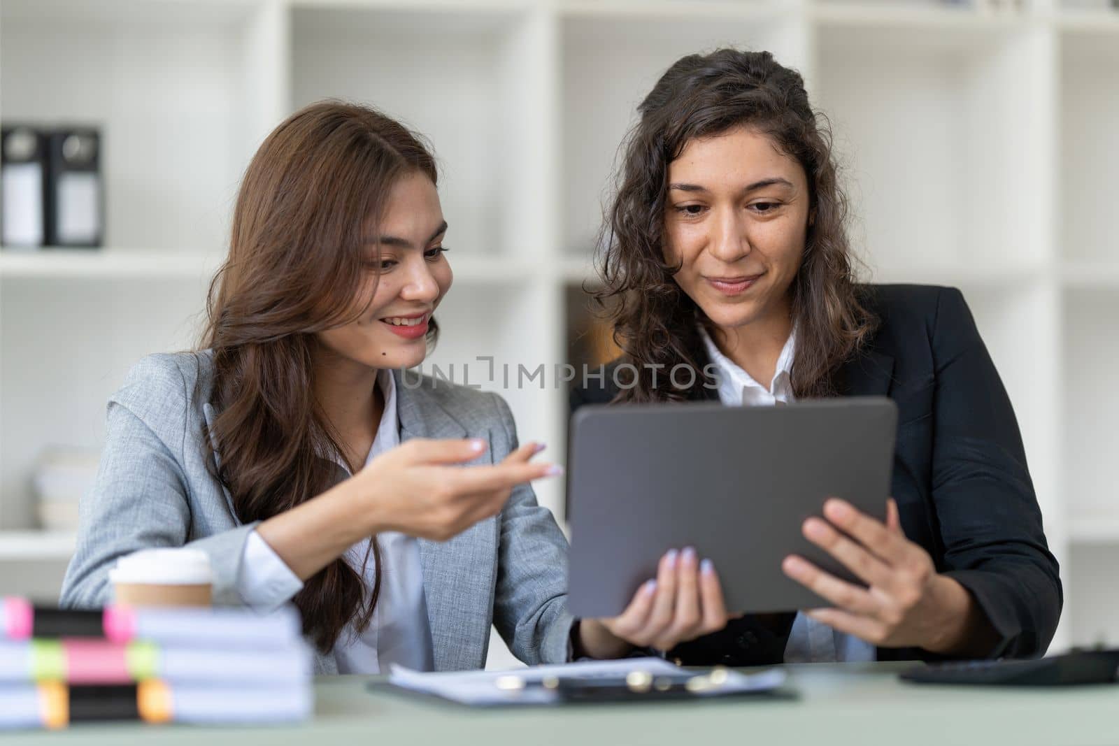 Business advisers are gathering to assess and debate the issue as it appears on the financial report. Financial counselor, investment consultant, and accounting concept.