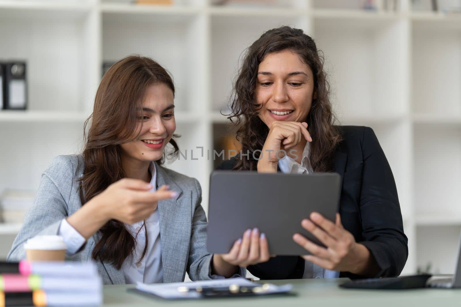 Business advisers are gathering to assess and debate the issue as it appears on the financial report. Financial counselor, investment consultant, and accounting concept.