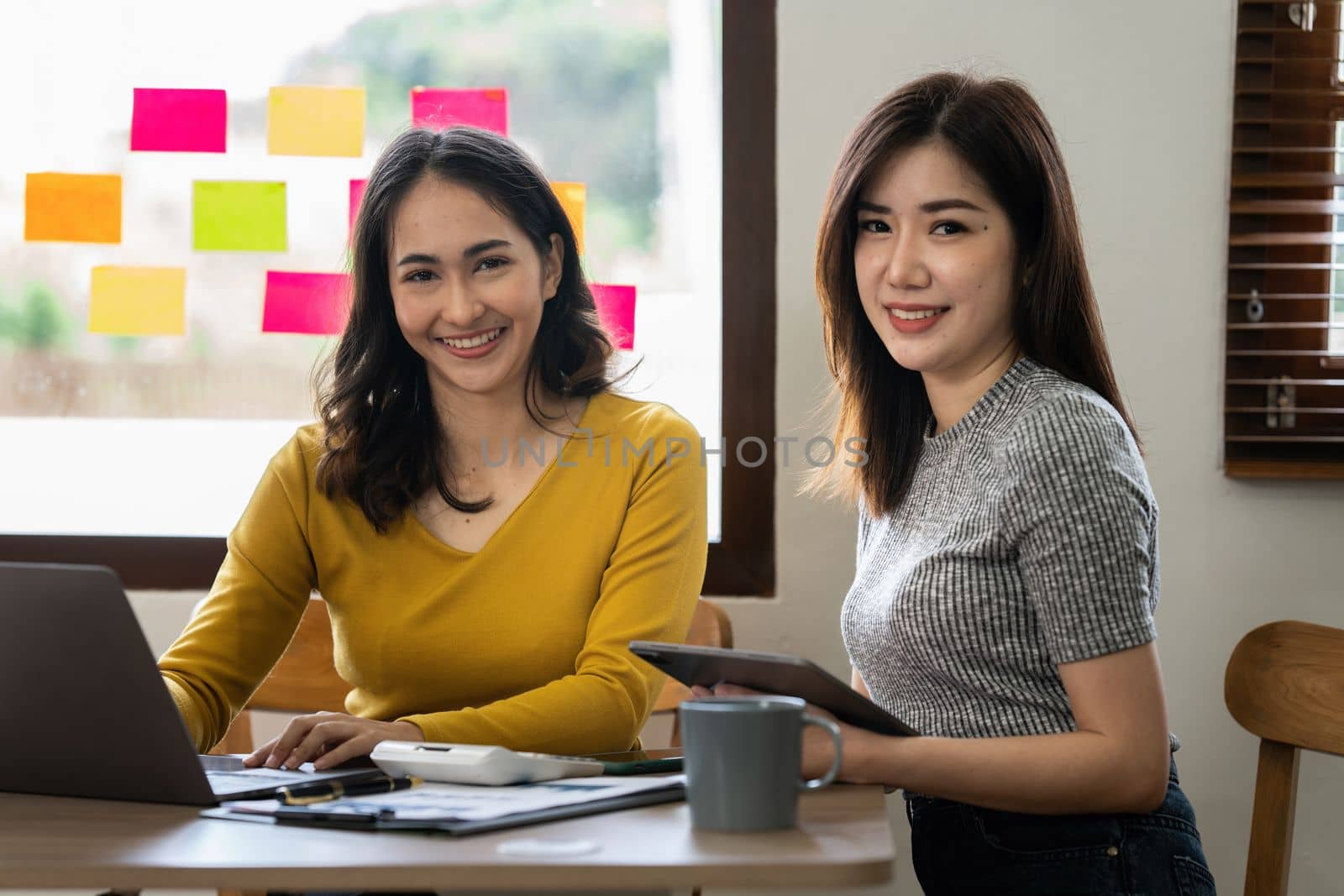 Business team at casual meeting room discussing and brainstorm idea about marketing. Business consult concept.
