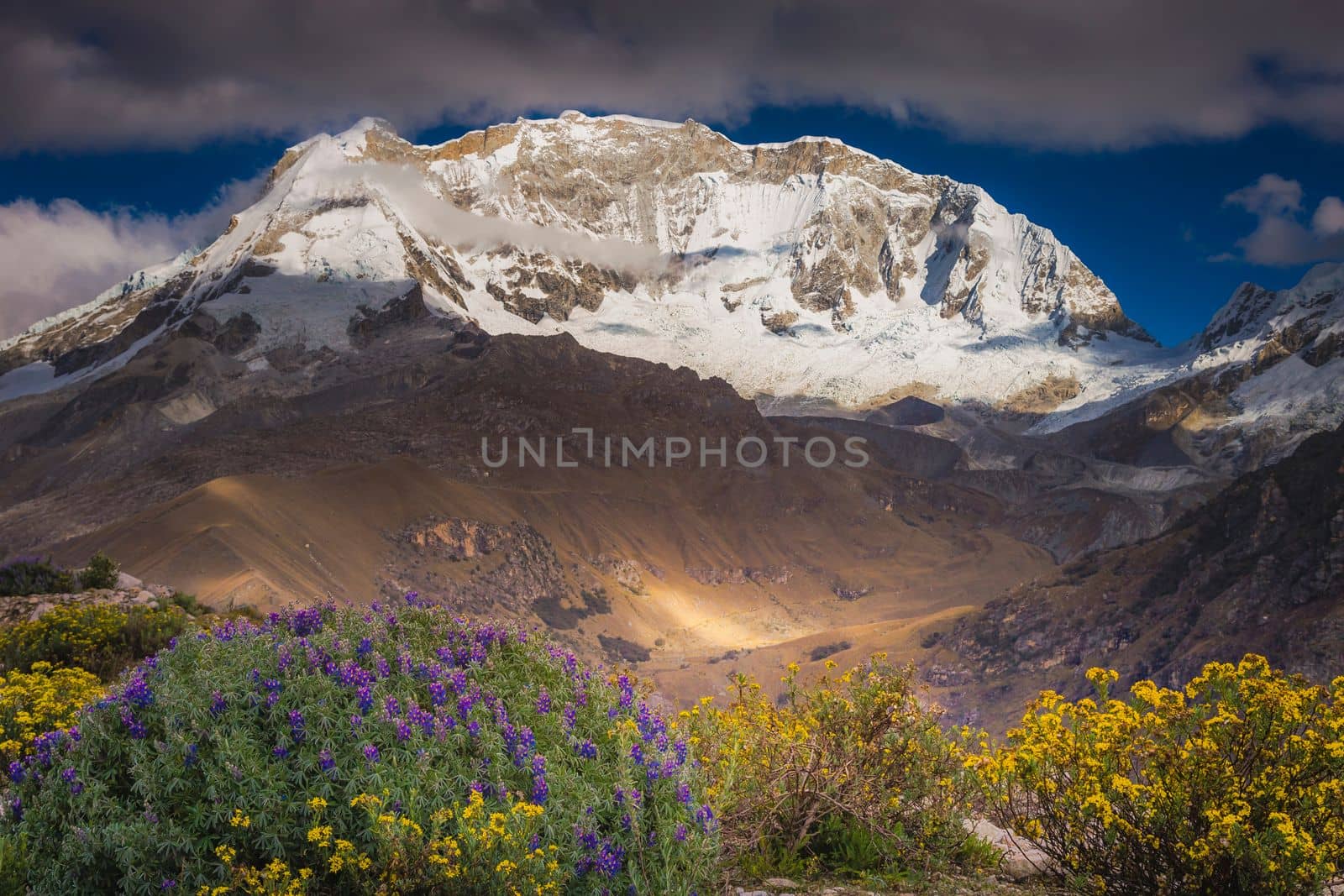 Huascaran Mountain massif in Cordillera Blanca, snowcapped Andes, Ancash, Peru, South America