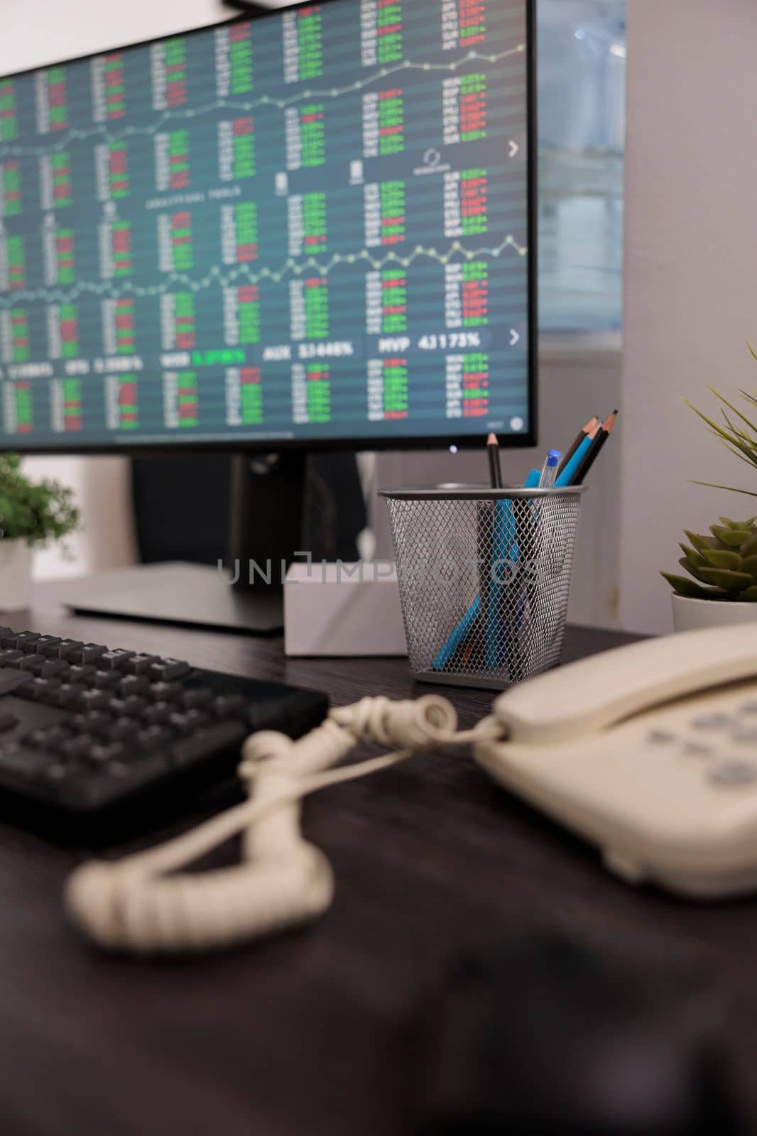 Monitor workstation and empty positions with stock market statistics on the screen, monitoring real time trade stocks and selling rates. Forex profit money and capital trend in charts and graphs.