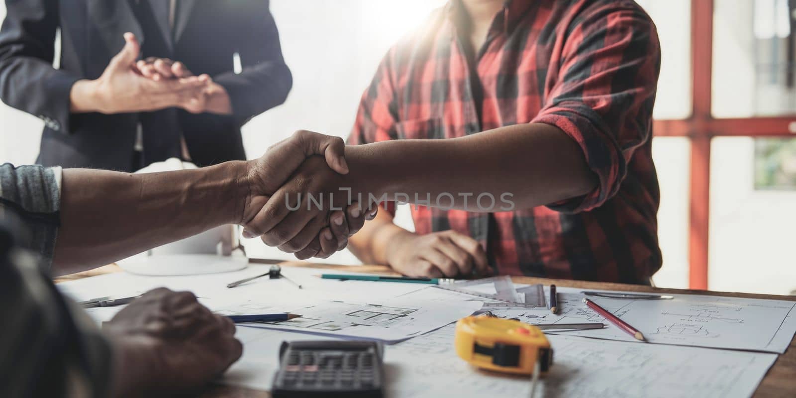 Hand in hand between project contractors and customers due to negotiation of expenses and investments, construction and repair of residential buildings....