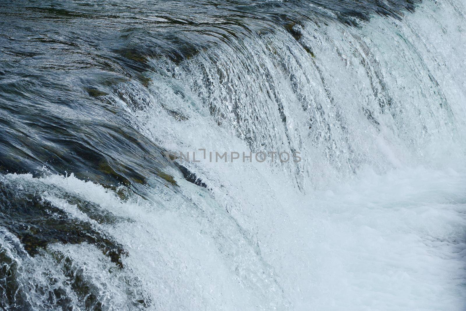 brooks falls at katmai national park in alaska