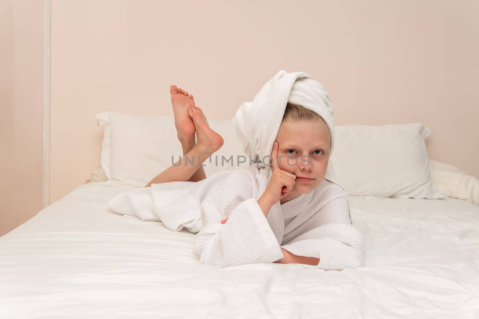 Smiling smile Creek elbows coffee thinks copyspace bathrobe white cute, for morning dressing from pretty for beauty person, little baby. Care health fashion, by 89167702191