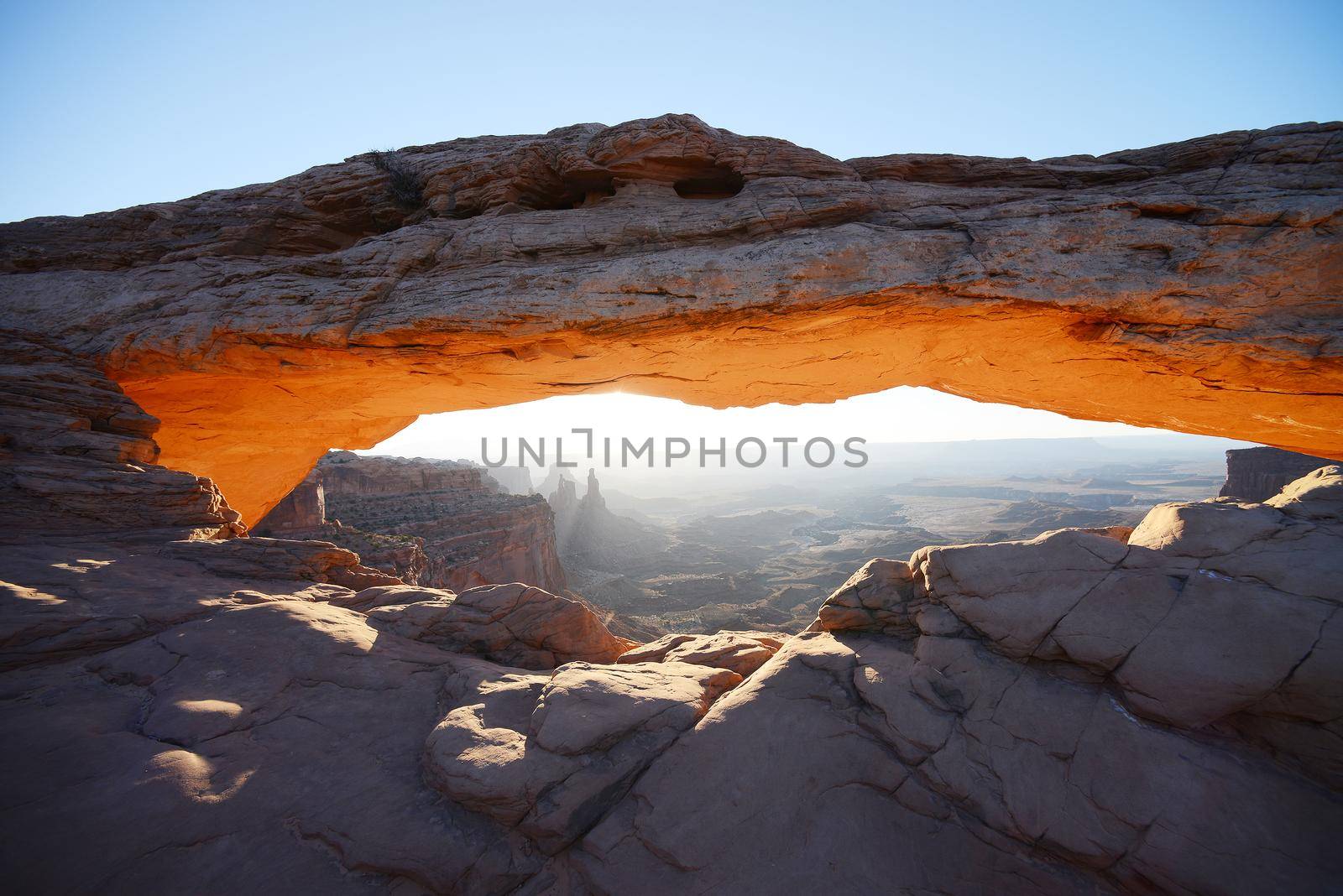 sunrise at mesa arch in canyonlands national park