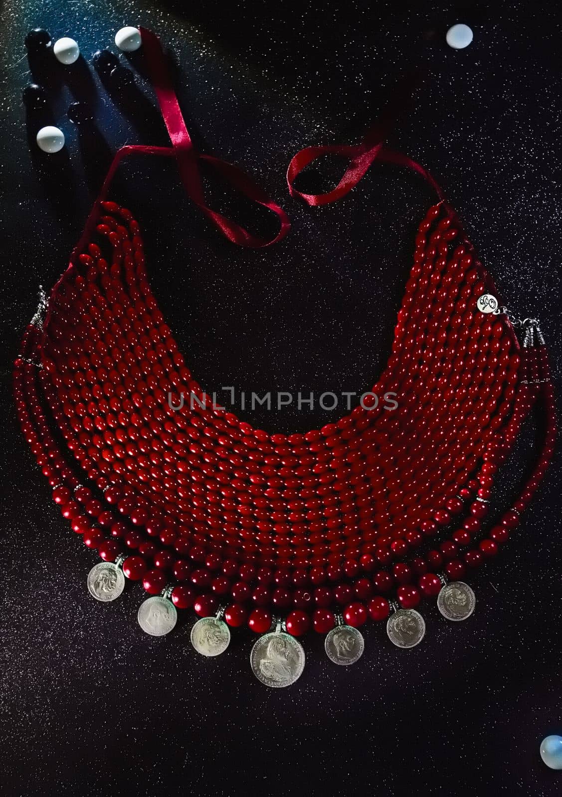 Handmade necklace. Bright multicolored , pearl , jewelry A short necklace on a girl made of natural pearl stones. Handmade jewelry made from natural stones. Modern jewelry. . High quality photo
