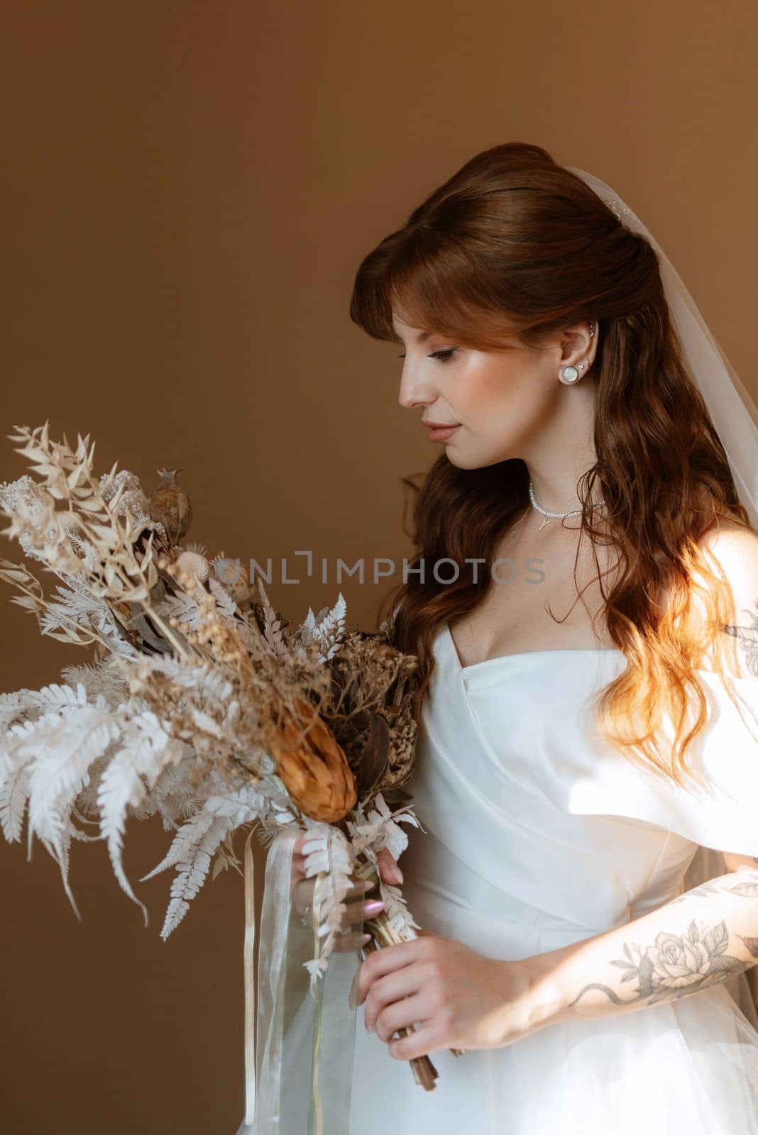 portrait of a bride girl with red hair in a white wedding dress by Andreua