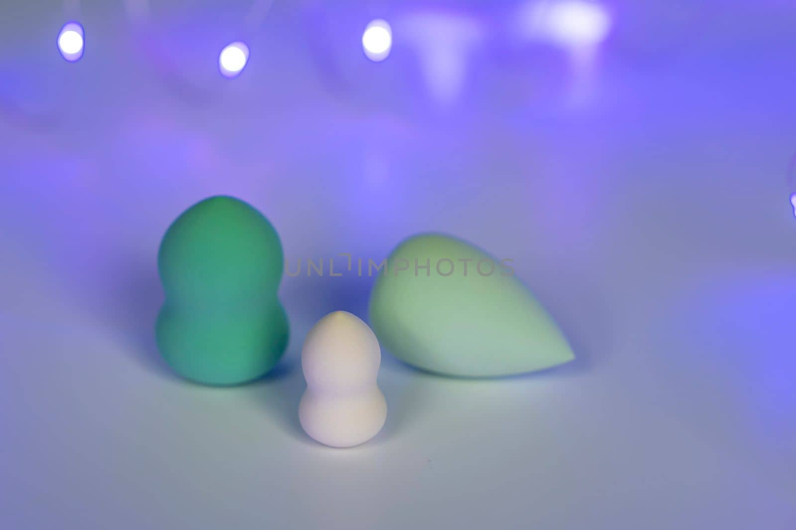 cosmetic sponges. Makeup Blending sponge set for all kinds of cosmetics, foundation, powder.beauty Sponge for creams and powders.