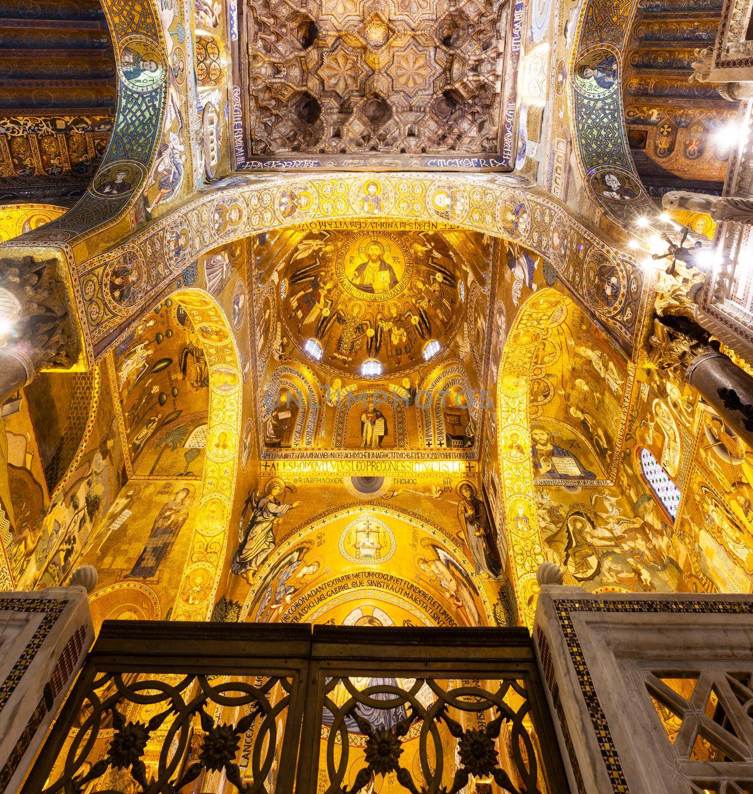 Shining ceiling of the Palatine Chapel. Royal chapel of the Norman palace in Palermo, mixture of Byzantine, Norman and Fatimid architectural styles.