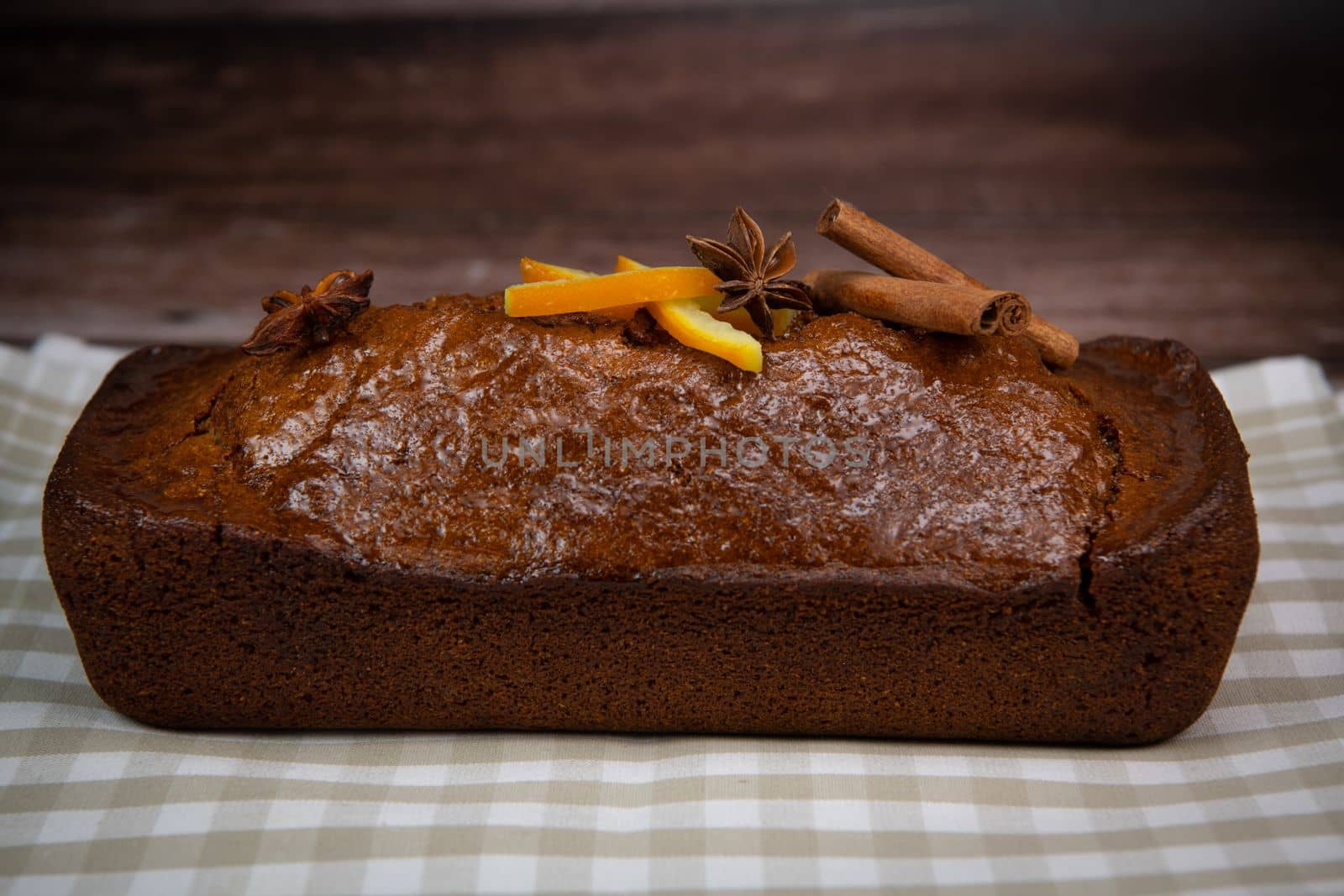 Traditional spice gingerbread cake with honey, ginger, cinnamon, nutmeg. High quality photo