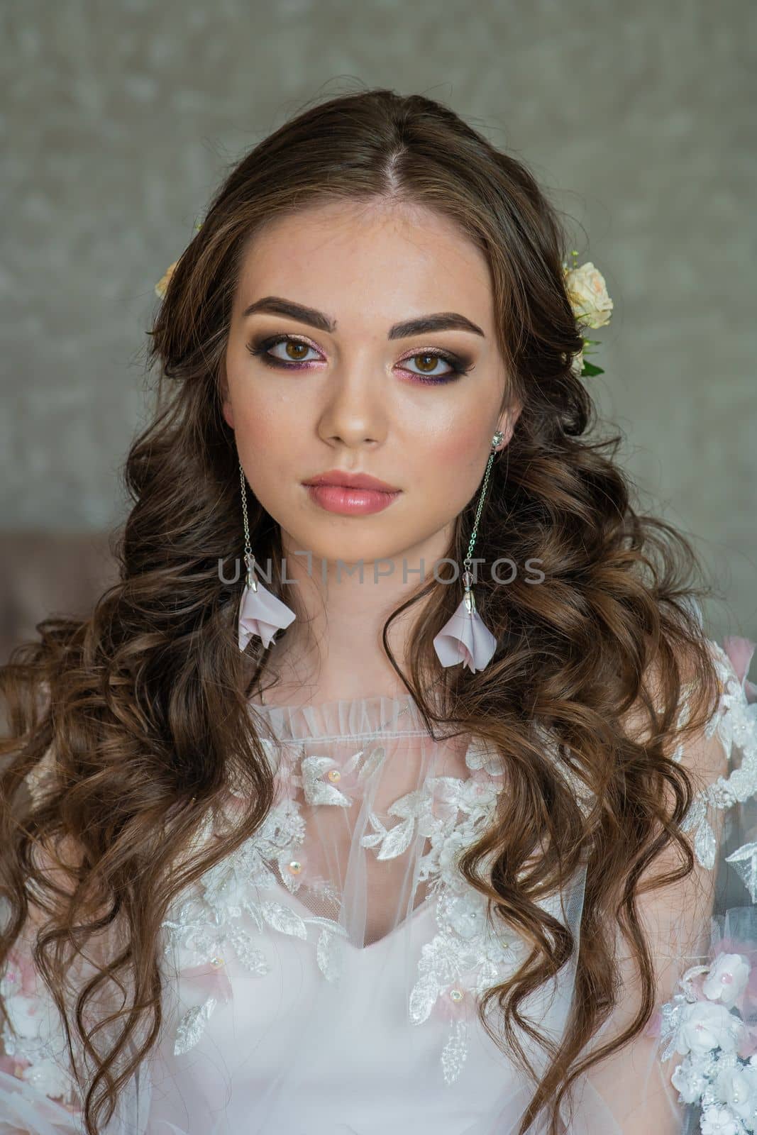 Beautiful makeup for a young bride girl