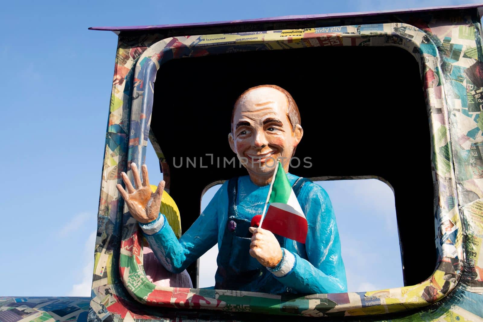 Photographic documentation of the papier-mâché masks of the Viareggio Carnival 