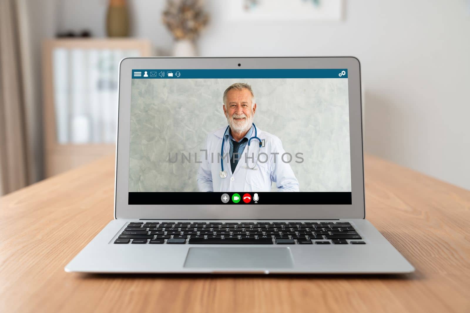 Doctor video call online by modish telemedicine software application by biancoblue