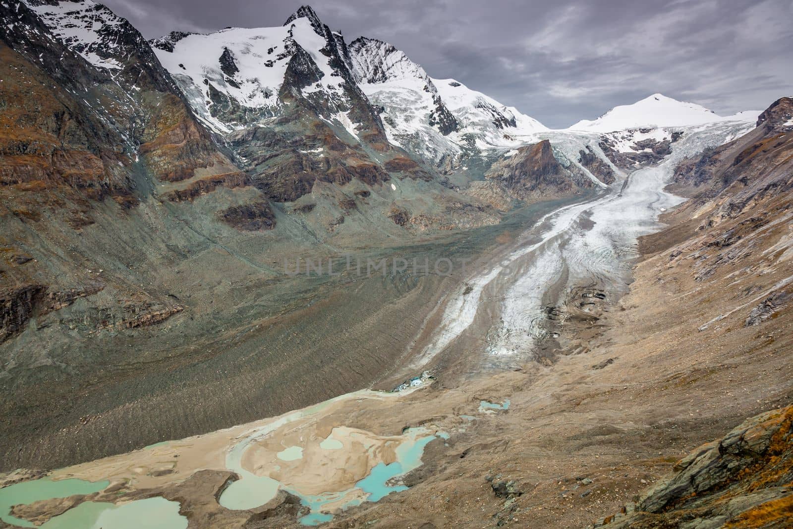 Pasterze Glacier in Hohe Tauern mountain Range and Johannisberg summit, Grossglockner road , Austria