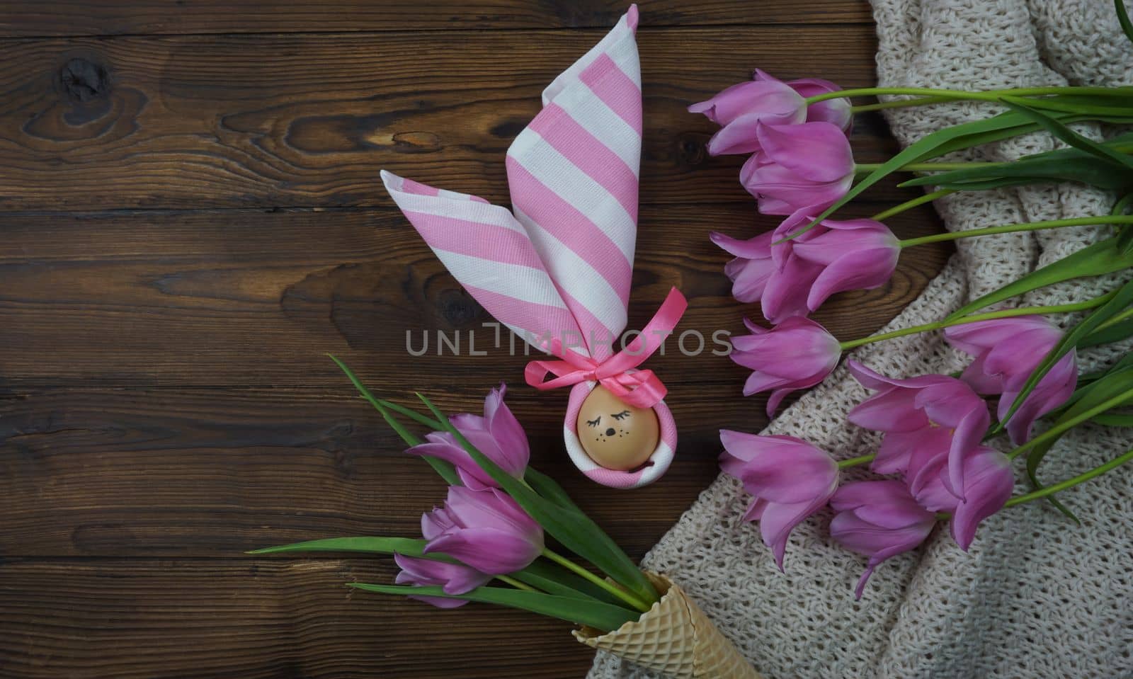 Easter decor of Easter eggs in the form of Easter bunnies by Spirina