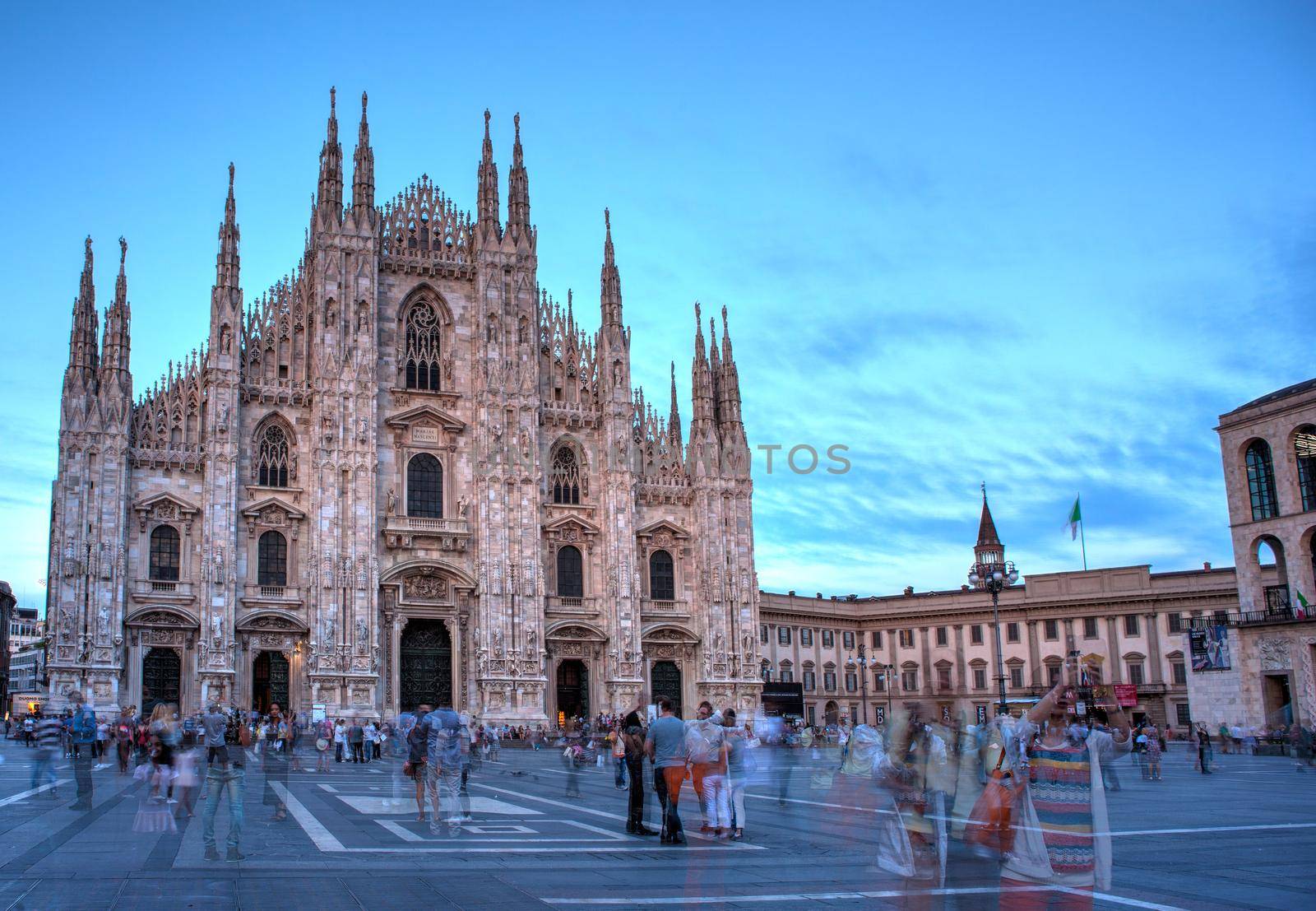 Piazza del Duomo, Milan by bepsimage