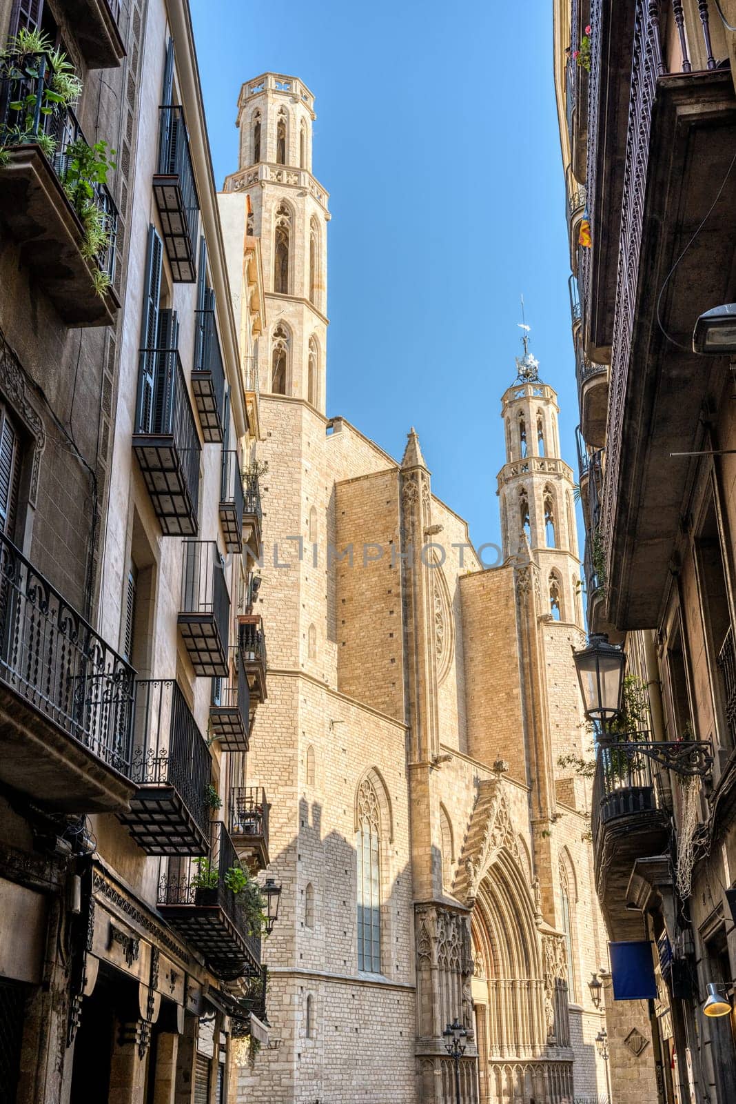 The iconic Santa Maria del Mar church in Barcelona by elxeneize