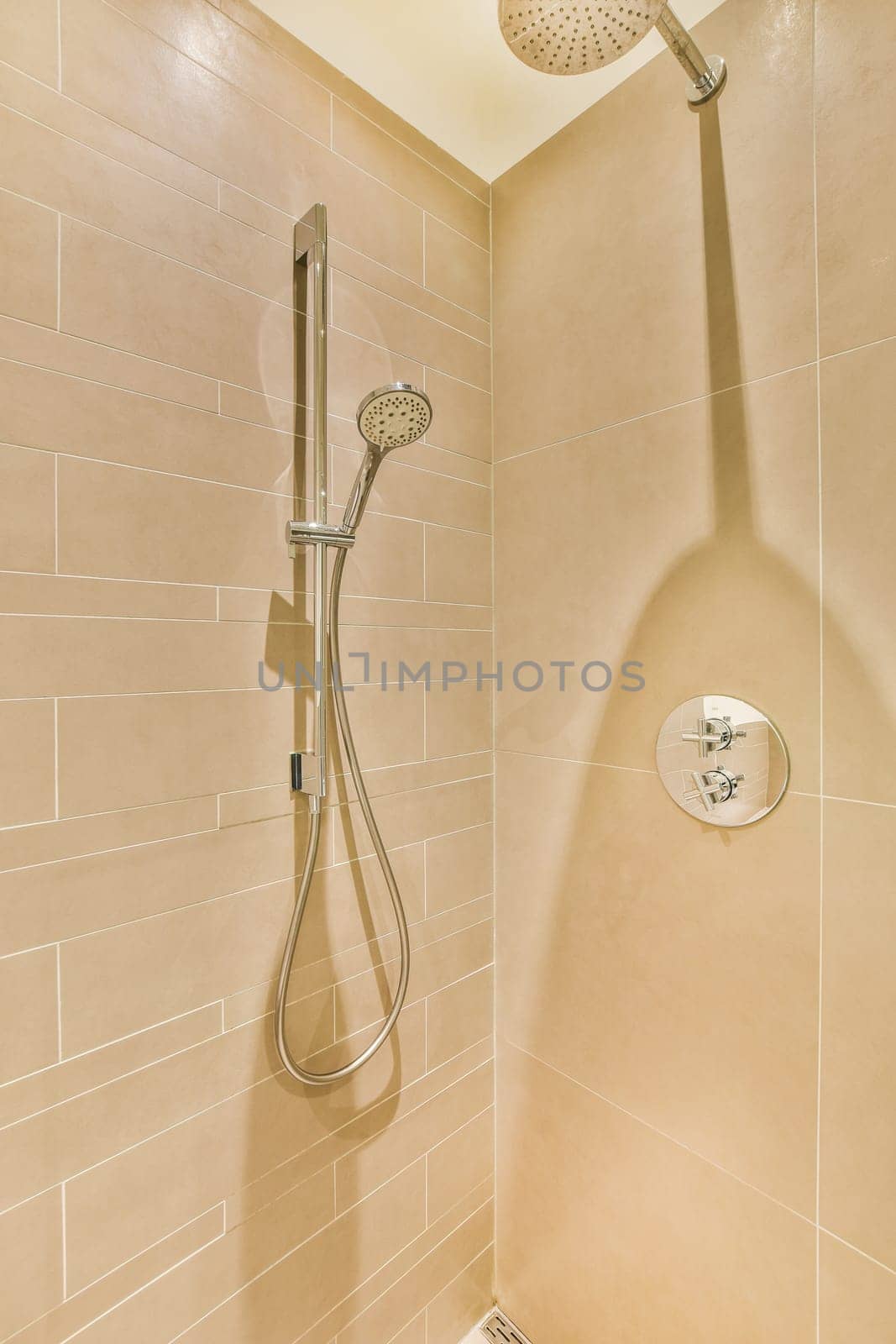 a shower that is very clean and ready to be used for the bathroom reurrectionment in your home