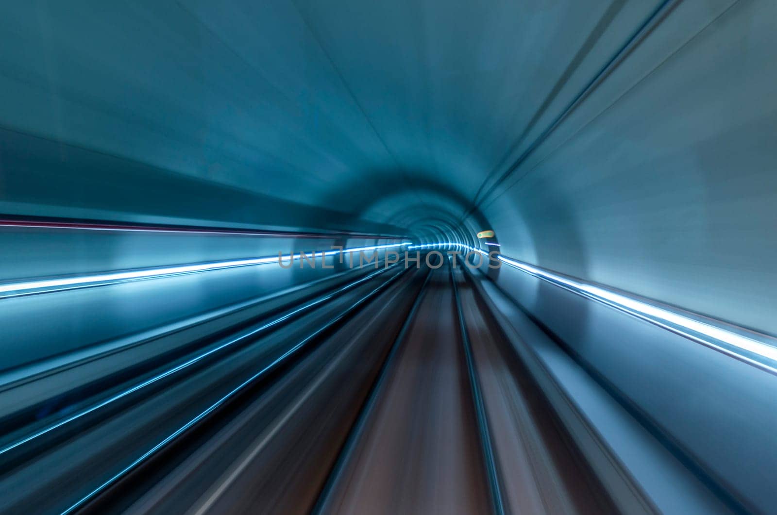 Real tunnel with high speed by emirkoo