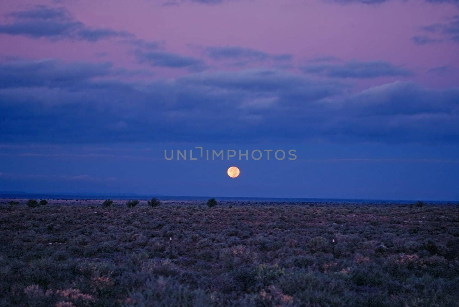 Moonrise , Arizona