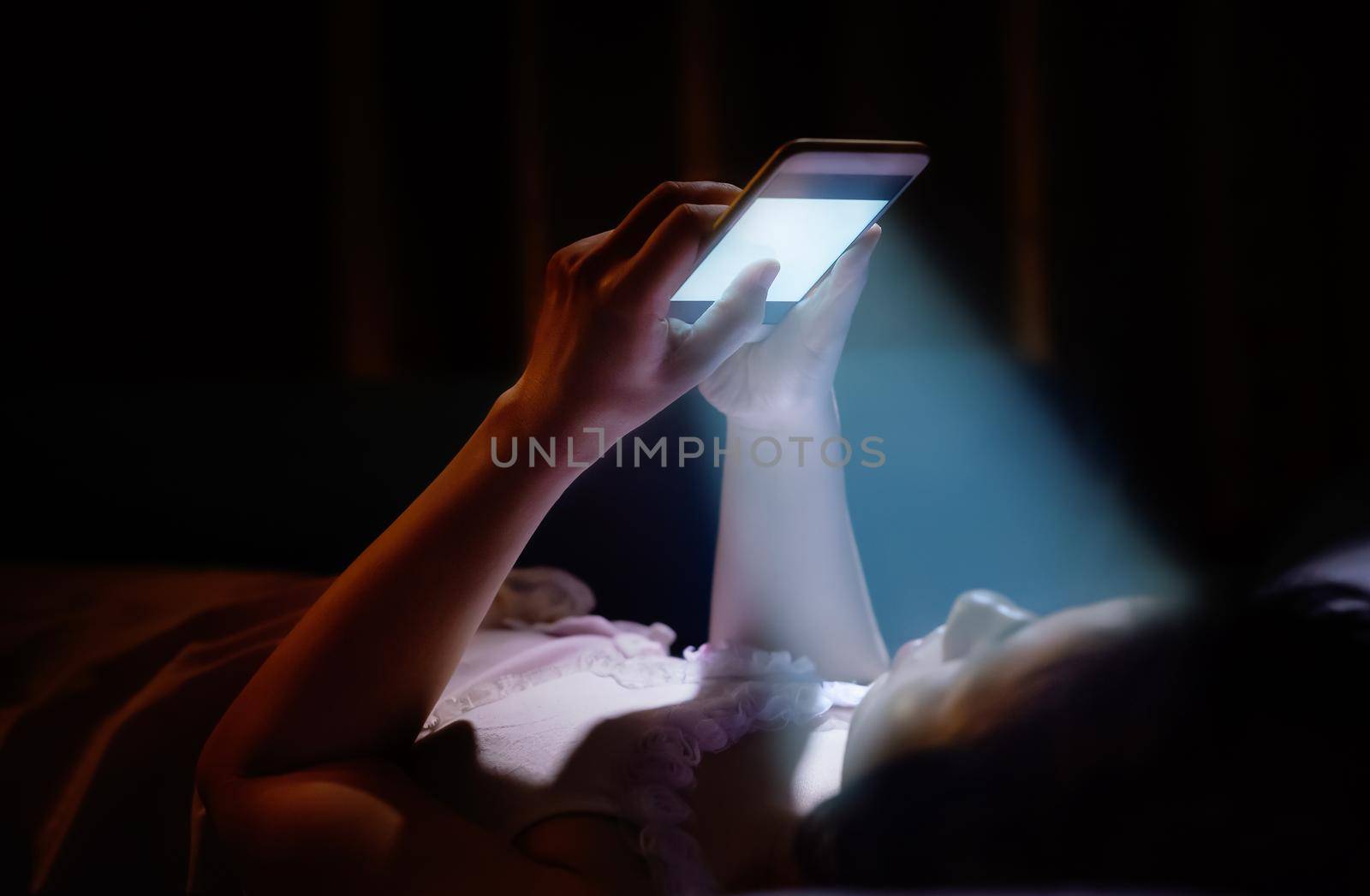 Blue Light from Your Phone at Night Damaging Your Eyes