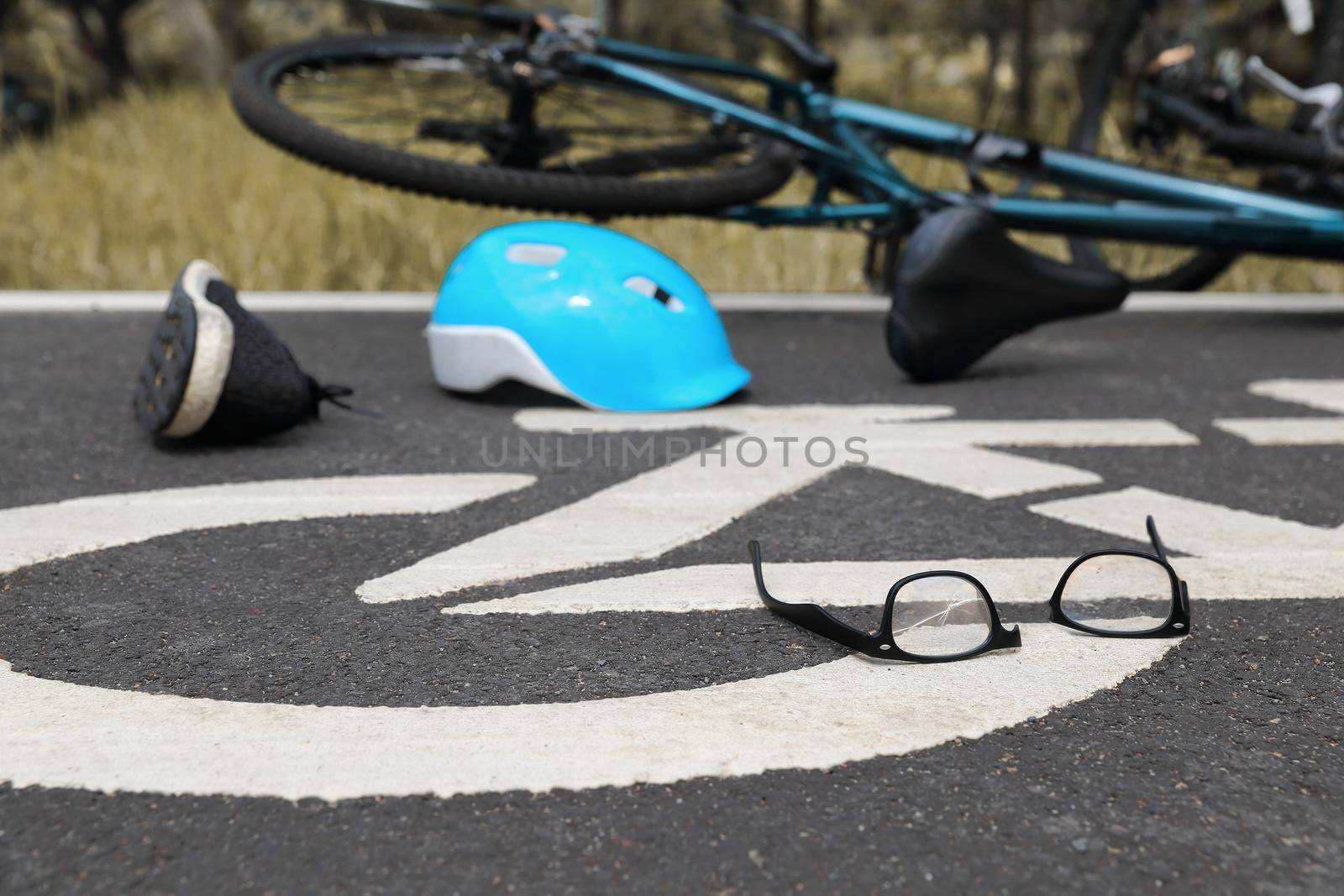 bicycle crash on bike lane