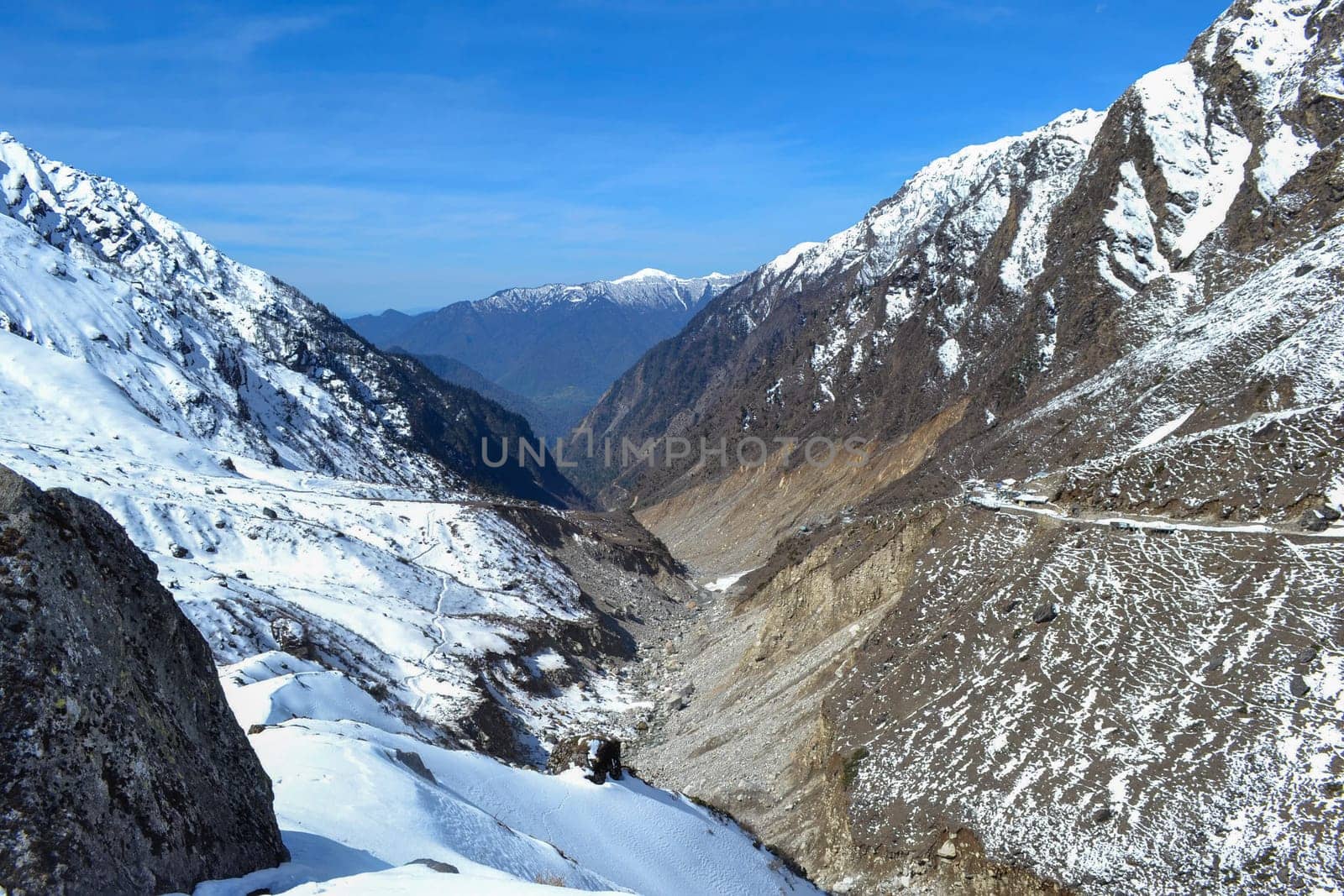 Snow-covered Kedarnath valley in Upper Himalaya India. Kedarnath temple is located in Uttarakhand, India. the temple is open only between the months of April to November.