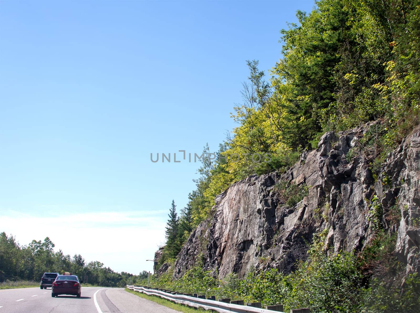 Rock along the road in Ontario by ben44