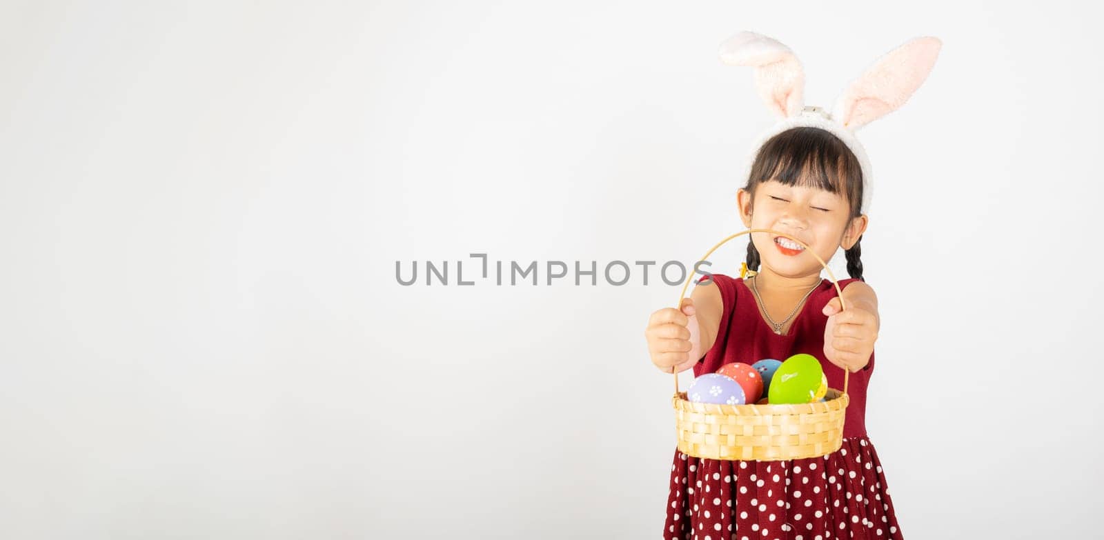 Happy Easter Day by Sorapop