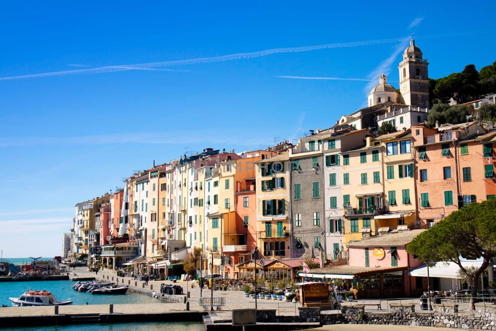 Photographic view of the colorful village of Portovenere by fotografiche.eu