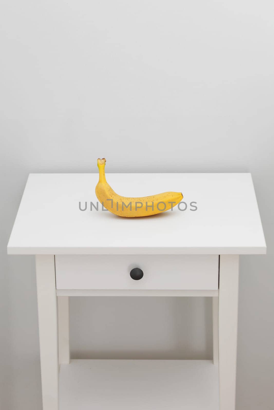 Closeup of a bundle of bananas in natural light,Bananas on a wooden table.