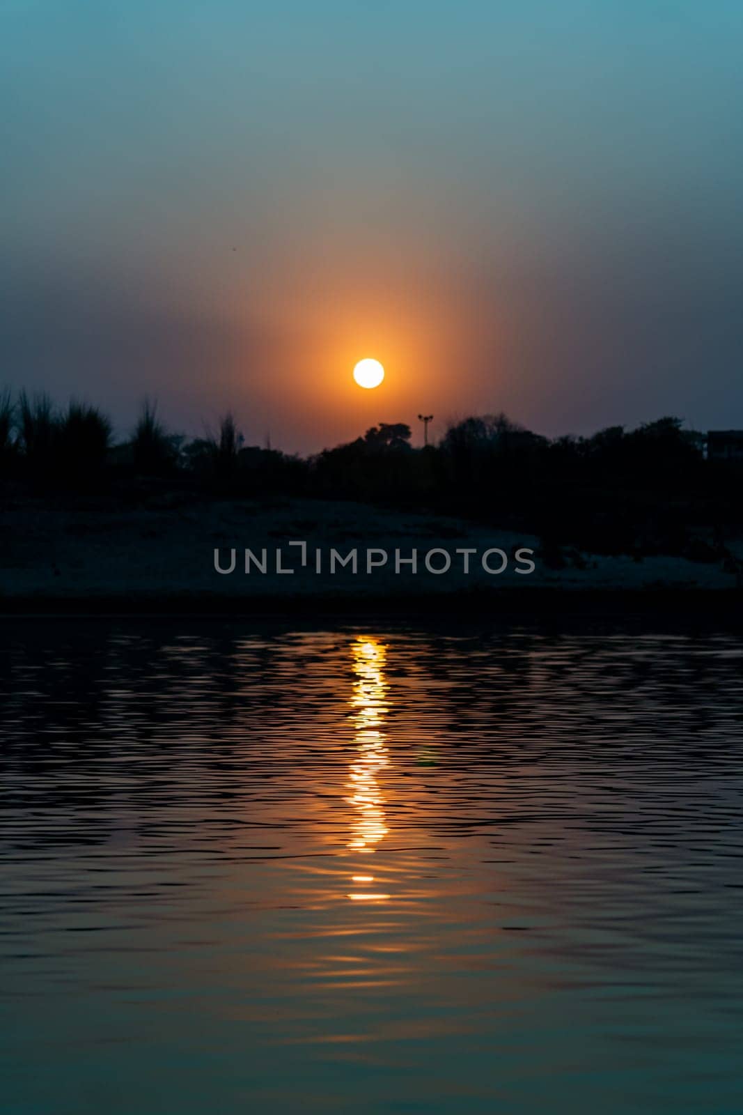 sunset over the river, End of the afternoon, Nature, Landscape, selective focus