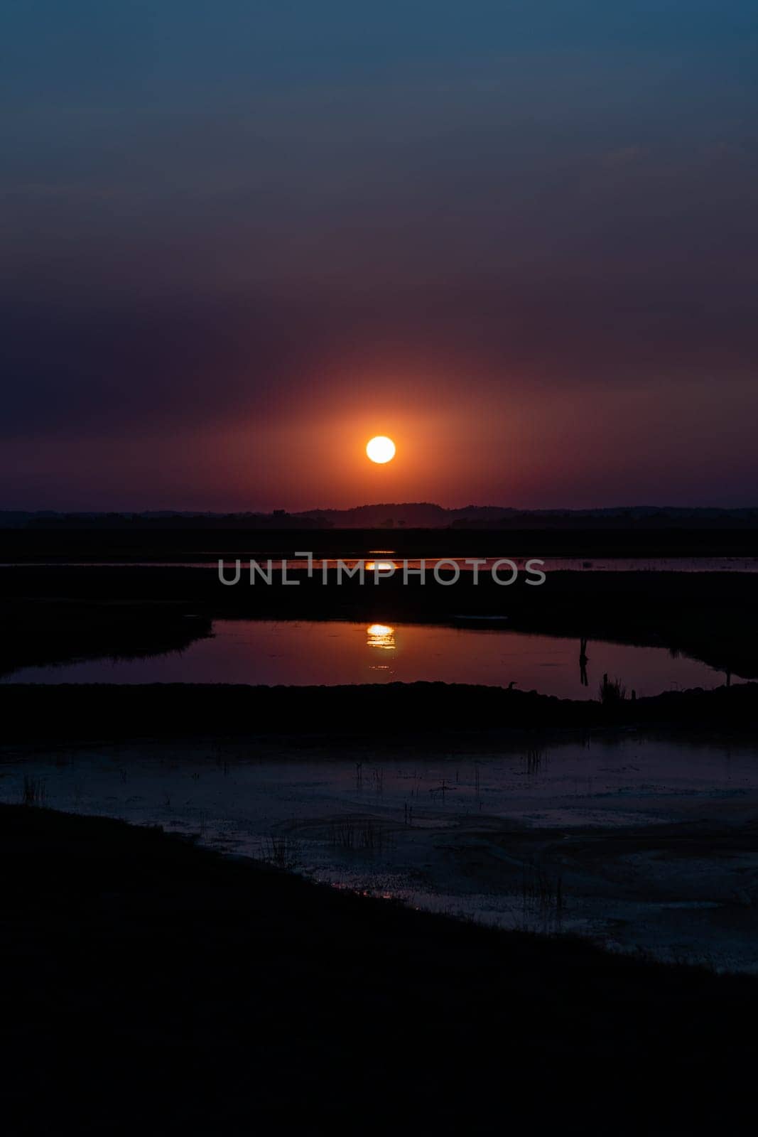 sunset over the lake, End of the afternoon, Nature, Landscape, selective focus