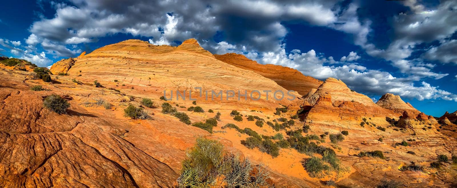 Sandstone formations in Coyote Butte North by gepeng