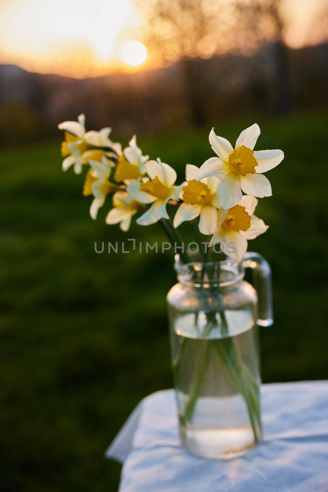 vertical photo of a bouquet standing on the street by Vichizh