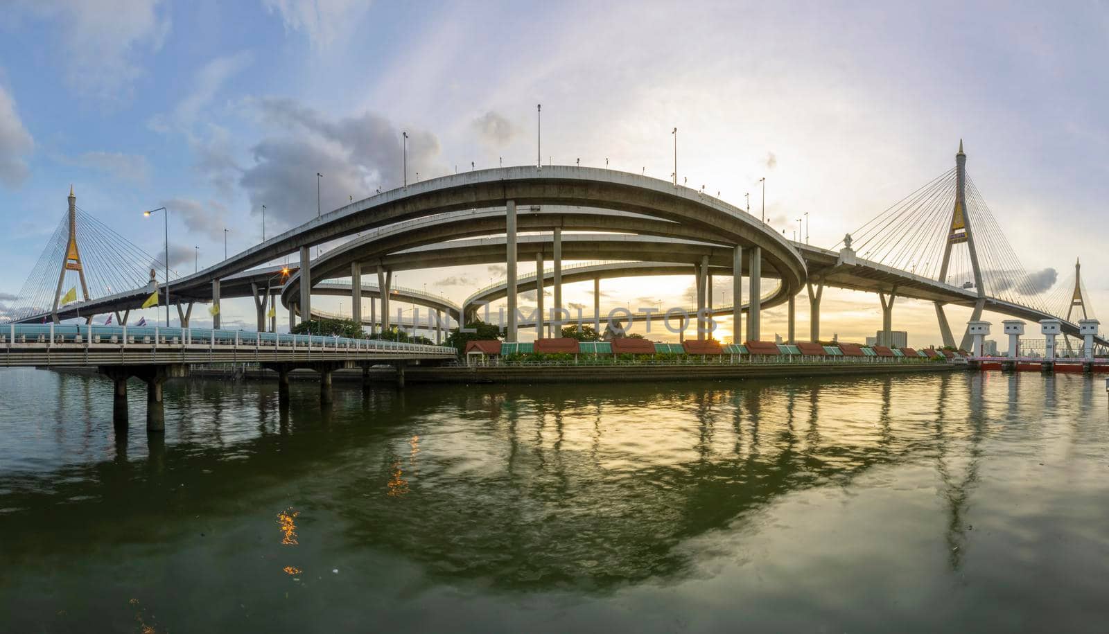 Bhumibol Bridge, Chao Phraya River Bridge.