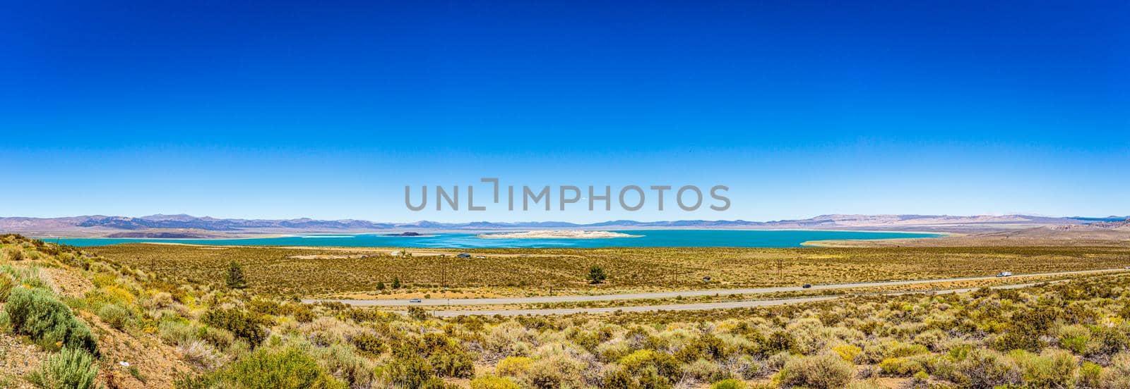 Mono lake in central California by gepeng