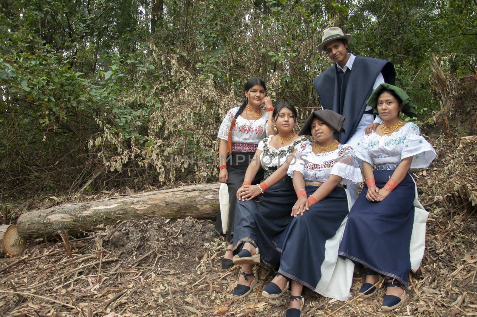 copy space of a group of indigenous people in the jungle of ecuador