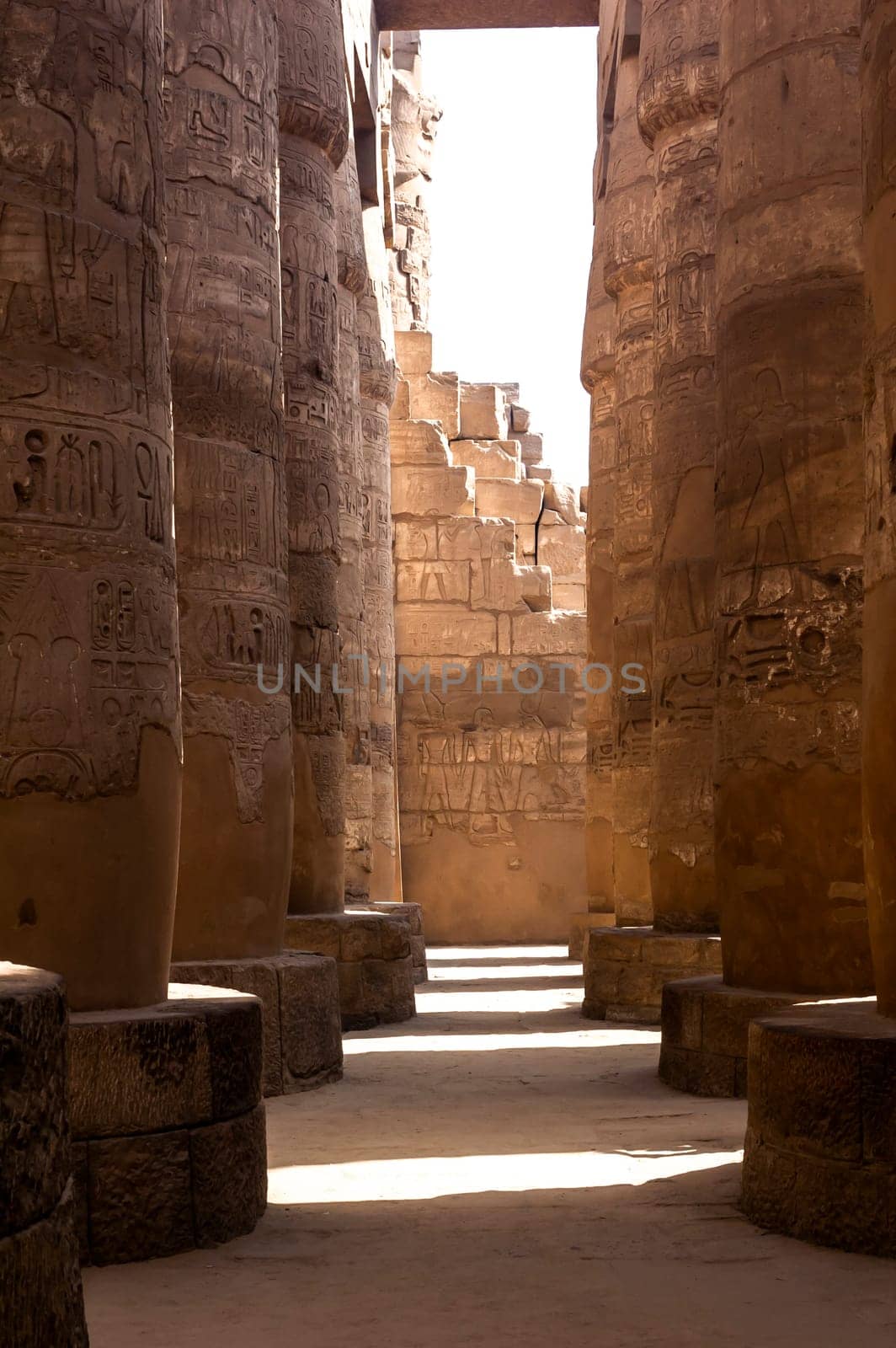 Amon temple in Karnak by Giamplume