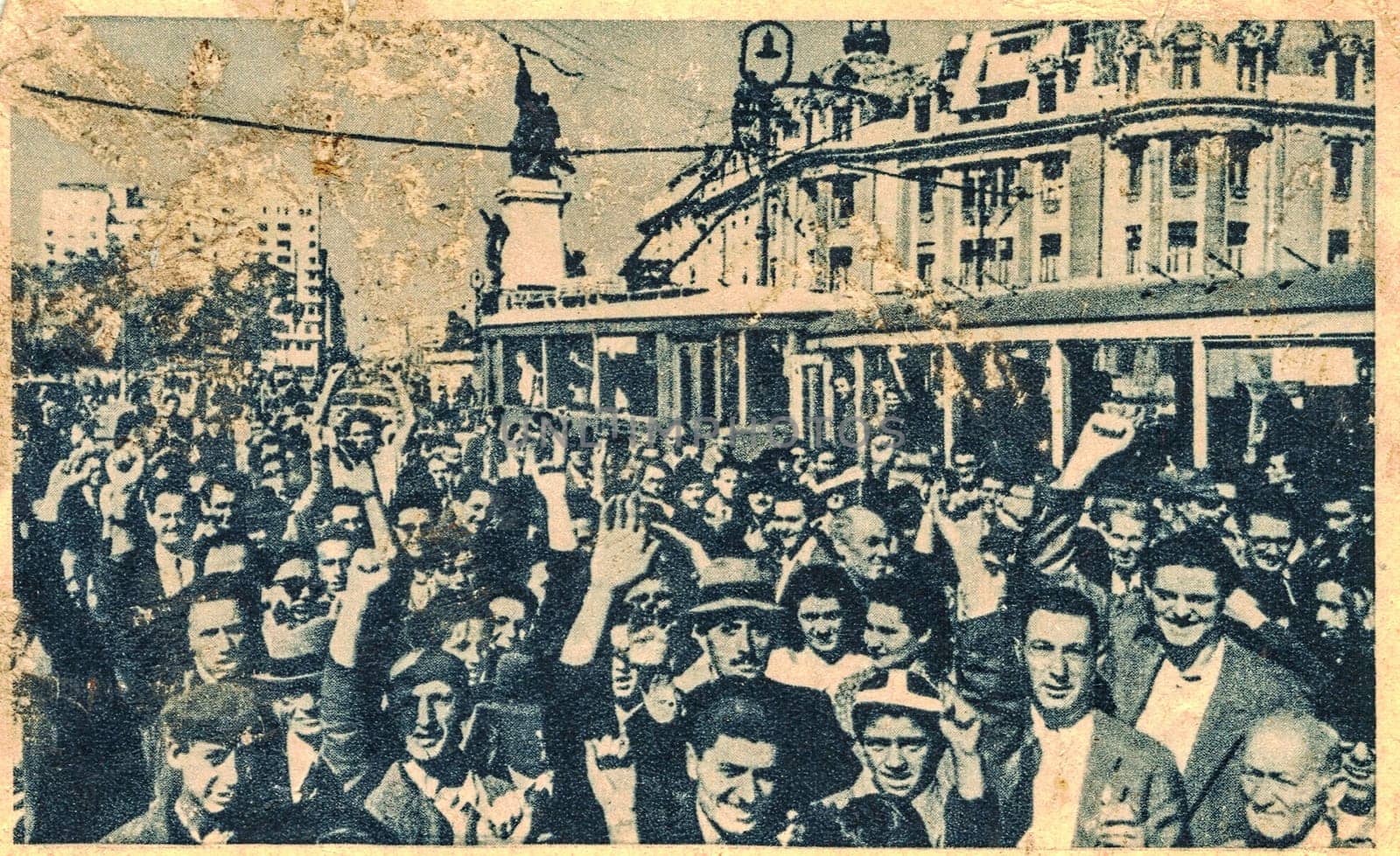 Romanians greet Red Army. The Red Army's advance into Romania, but did not avert a rapid Soviet occupation and capture of about 130,000 Romanian soldiers, who were transported to the Soviet Union, where many perished in prison camps. by roman_nerud