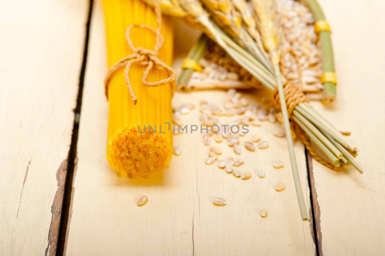 organic Raw italian pasta and durum wheat  by keko64