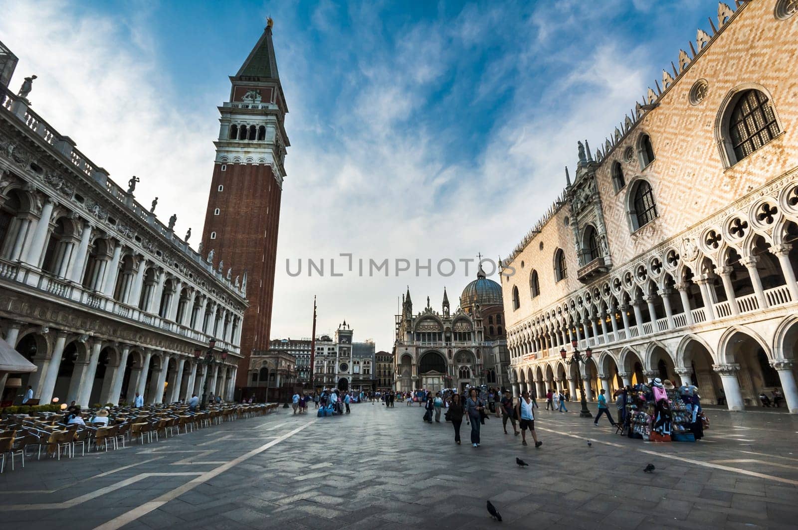 Tourists in San Marco square by Giamplume