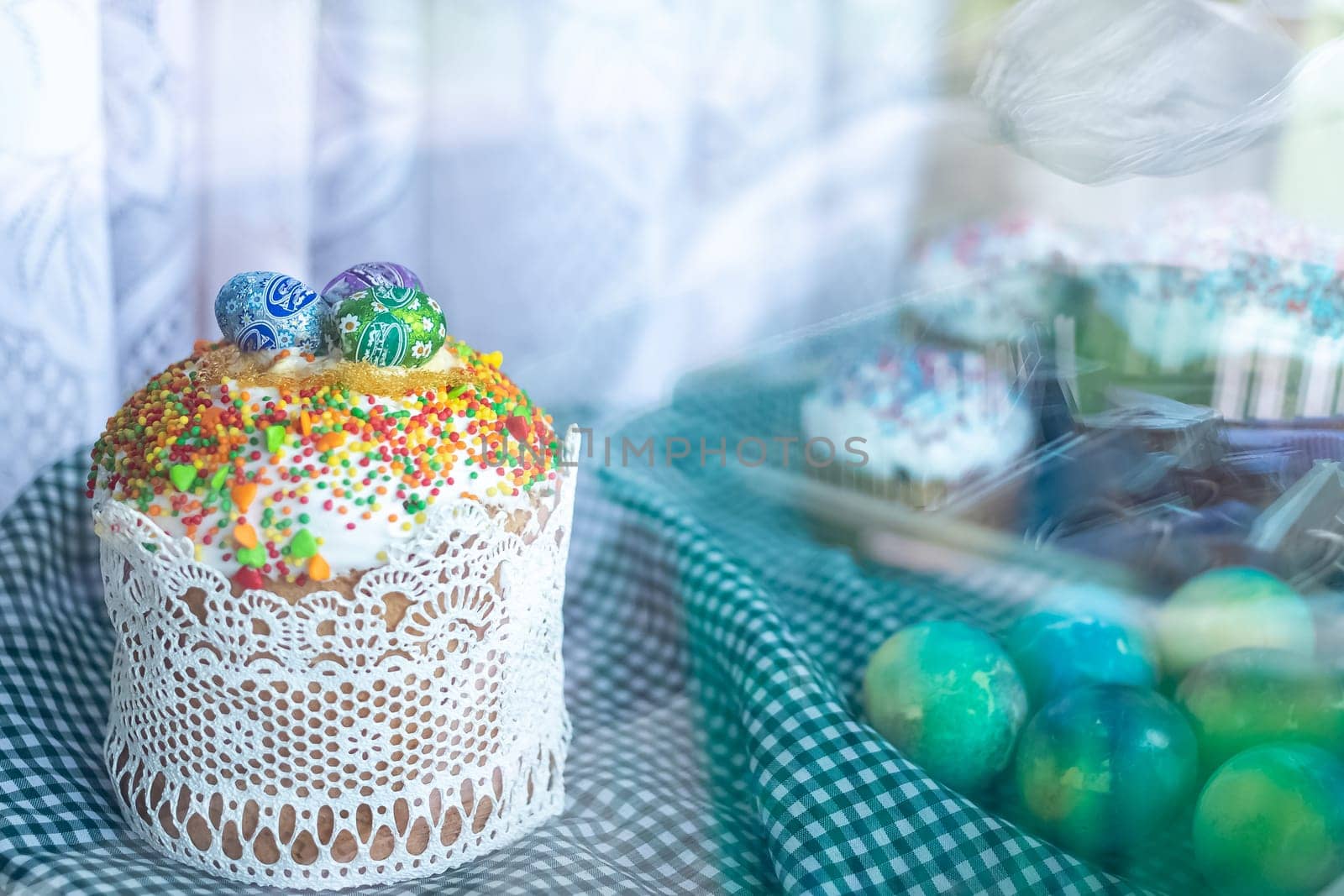 The table has an Italian Easter Panettone in Easter Decor