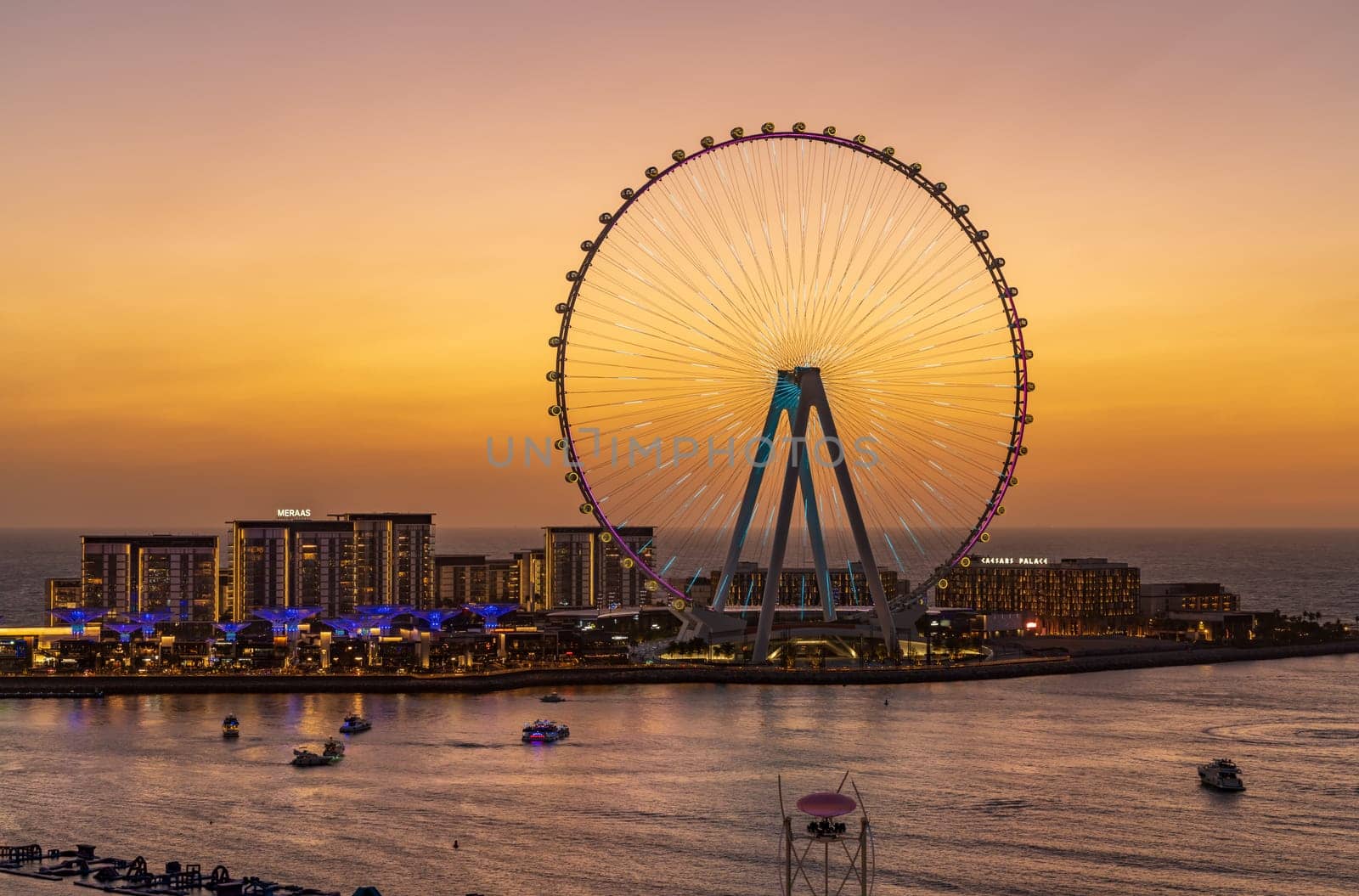 Light show on Ain Dubai observation wheel on Bluewaters Island by steheap